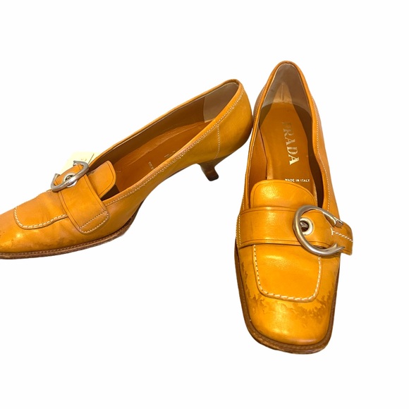 Prada shoes - tan - buckle - kitten heel - size 38 - Picture 10 of 10